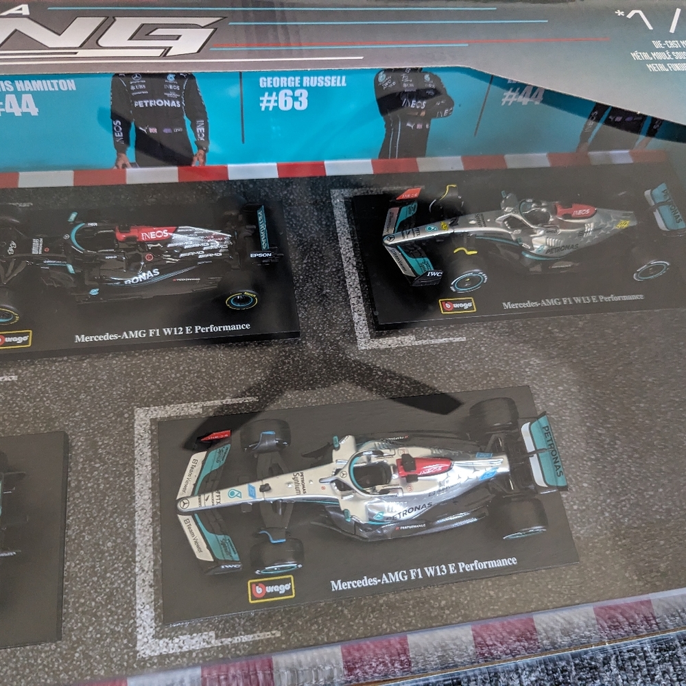 Burago Mercedes AMG Formula Racing 6 Pack - Picture 3 of 6